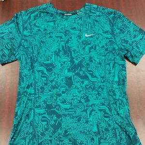 Men's Nike Dri-fit tee
